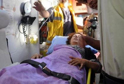 Sevahir Bayindir von der türkischen Polizei krankenhausreif geschlagen. Foto: avestakurd.net.