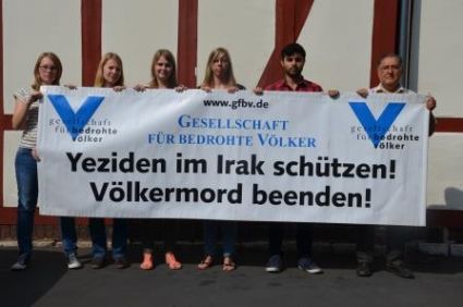 Protesta a favore degli Yezidi. Foto: GfbV.