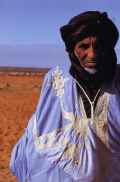 Un vecchio sahrawi. Foto di Giorgio Fornoni