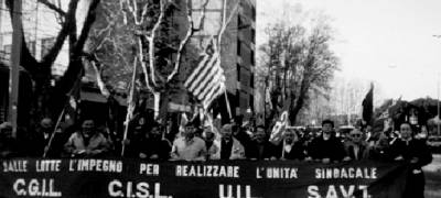 1997 - Roma: Valdostani alla manifestazione unitaria in difesa del lavoro e delle pensioni. 'Le chemin du S.A.V.T. 1952-2002', 2002