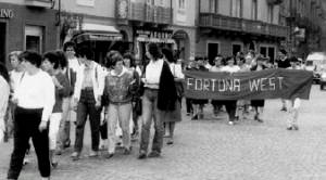 1985 - Manifestazione delle lavoratrici in cassa integrazione ad Aosta. 'Le chemin du S.A.V.T. 1952-2002', 2002