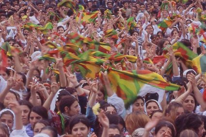 Feier zum Kurdischen Neujahrsfest Newroz.