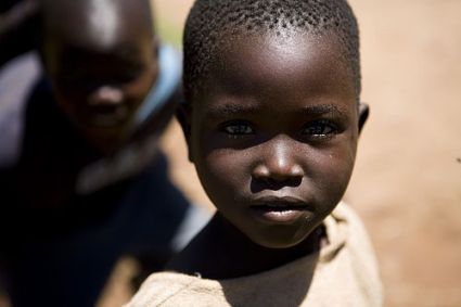 Flüchtlingskind aus dem IDP Camp UNYAMA (Gulu/Norduganda). Foto: SNAP.