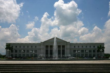 Palazzo del Municipio di Bacolod, Negros Occidental, Filippine. Foto: Paolobon140, wikipedia, CC BY-SA 3.0.