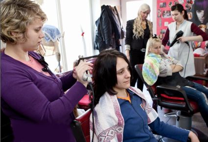 Medica Zenica finanziert in Bosnien Ausbildungslehrg&auml;nge, damit Frauen ihren Lebensunterhalt verdienen k&ouml;nnen. Foto: &copy; Cornelia Suhan/medica mondiale.