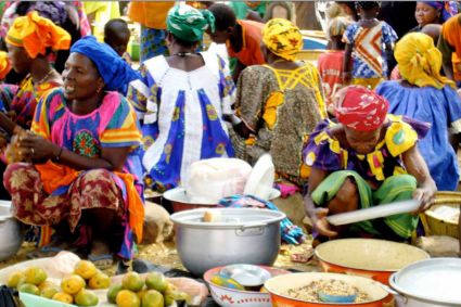 Giornata di mercato in Mali. Foto: Alexbip/Flickr BY-NC-ND 2.0.