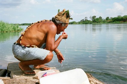 Indigeno Trukà sul Rio São Francisco a Cadrobó. Foto: Zincler.